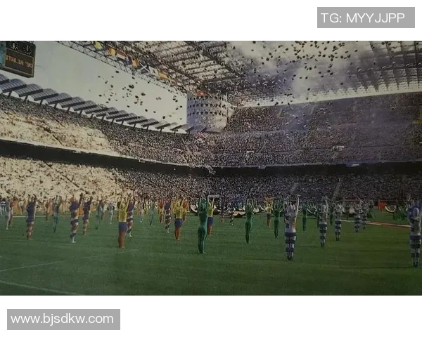 足球场上的时尚巨星：从球场到T台的风采与魅力