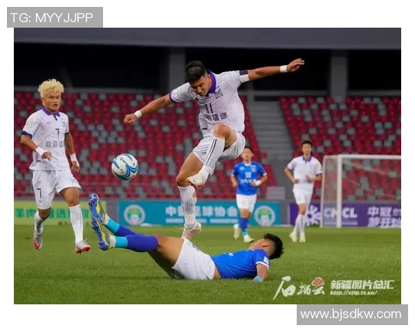 足球明星闪耀赛场，球技与精神并肩展现无尽魅力